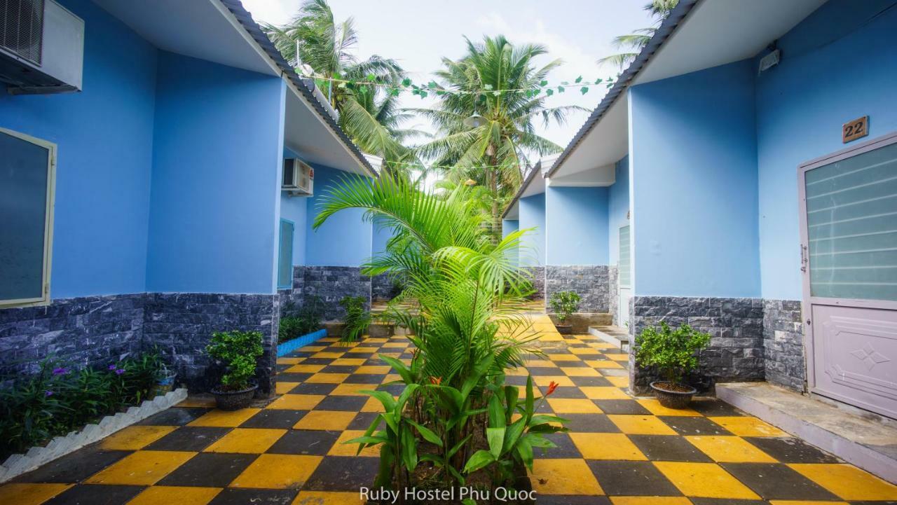 Ruby Phu Quoc Hostel Esterno foto