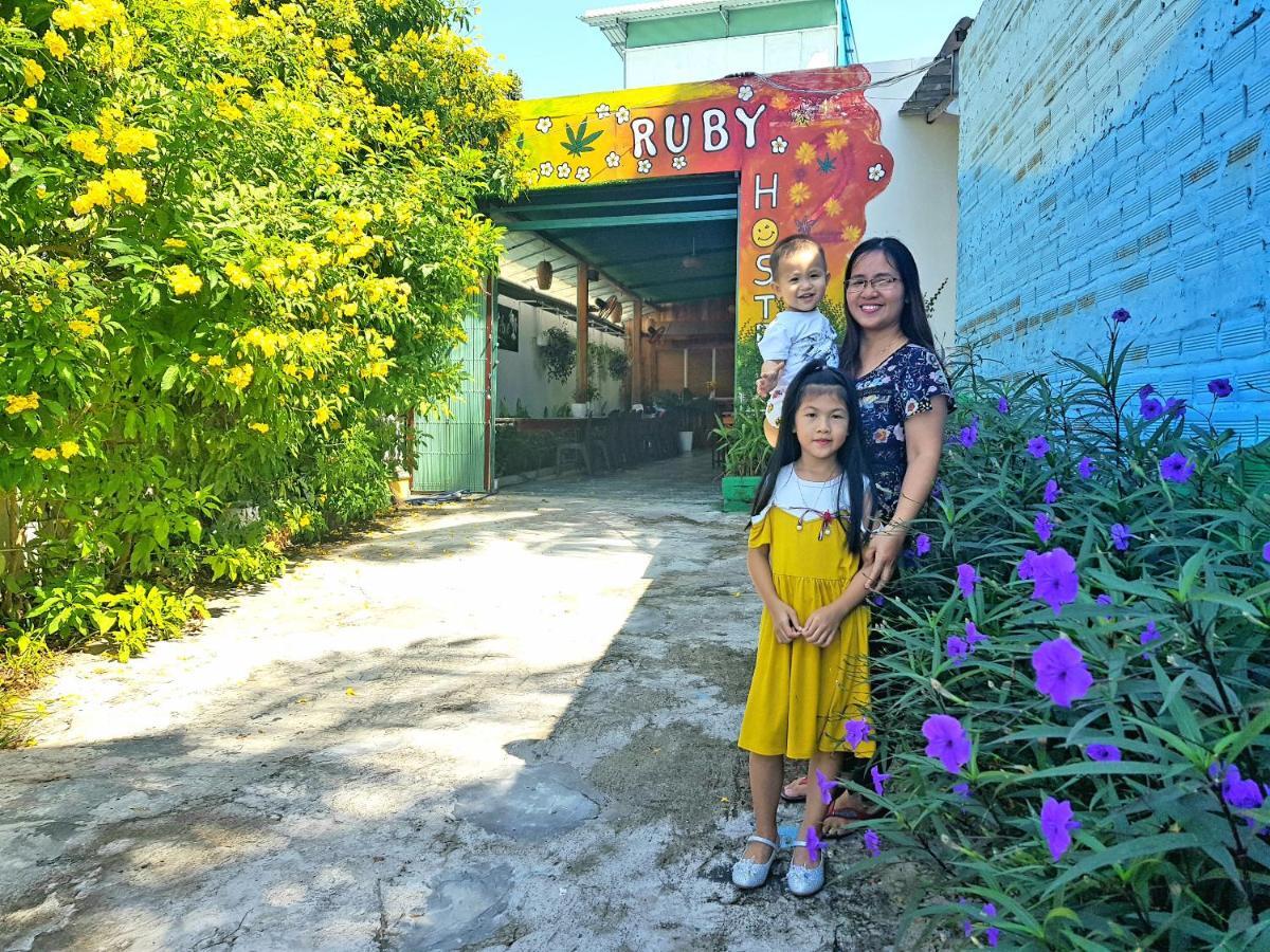 Ruby Phu Quoc Hostel Esterno foto